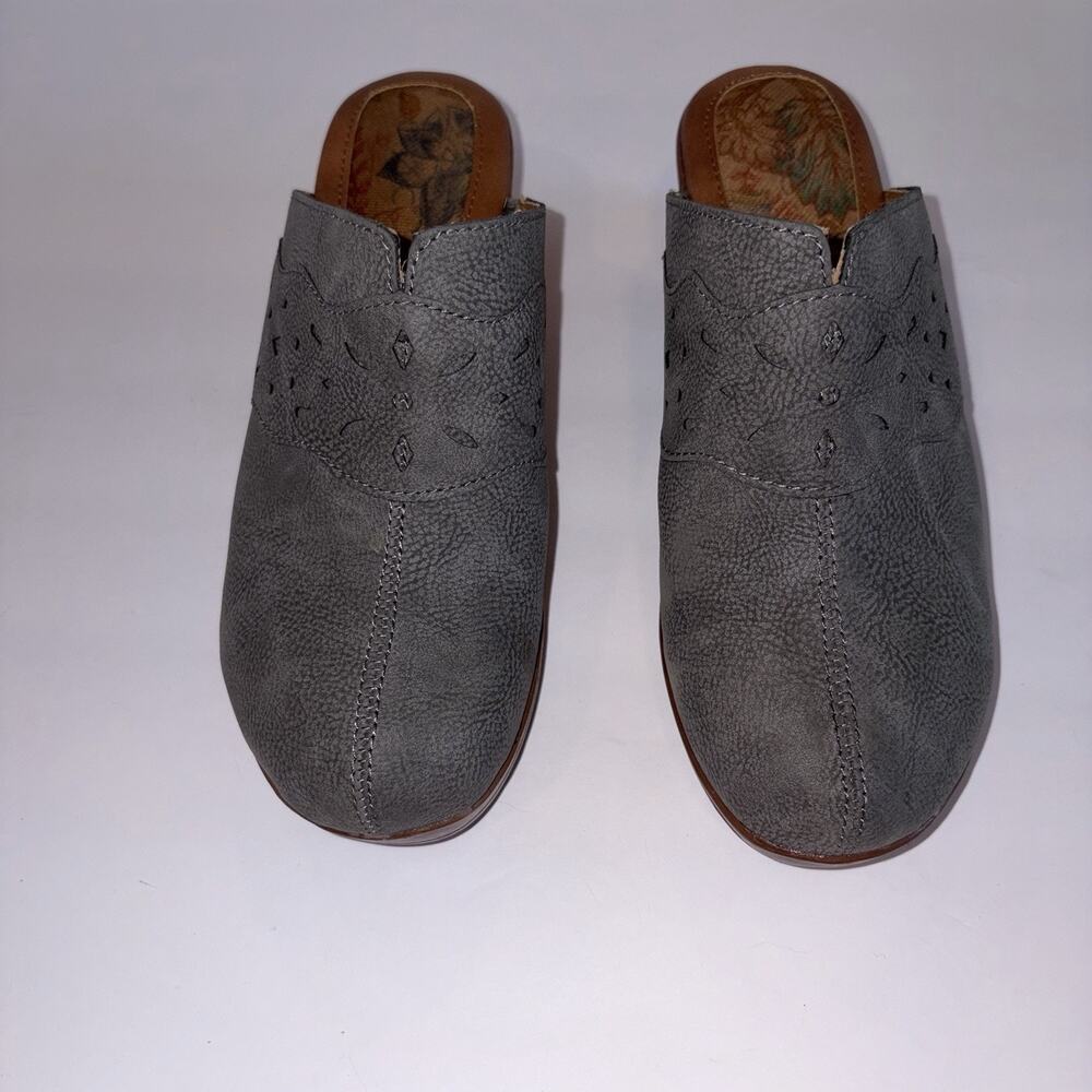 BOC Women's Suede Clog Gray